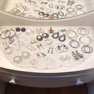 Earring bundle costume jewelry